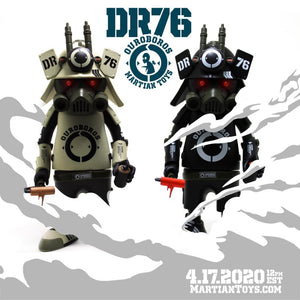 DR76 OG White by Dragon76 x Martian Toys
